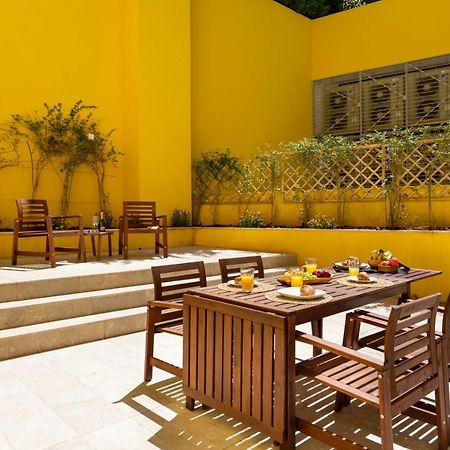 Altido Bright And Elegant 1Br Home With Workspace And Huge Terrace In Pena, Close By Viewpoint Lisboa Exterior foto