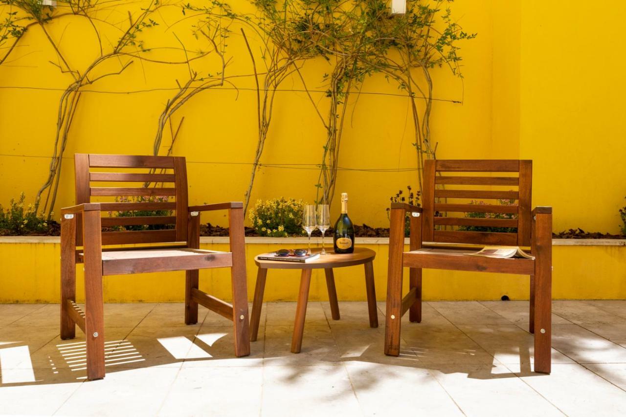 Altido Bright And Elegant 1Br Home With Workspace And Huge Terrace In Pena, Close By Viewpoint Lisboa Exterior foto