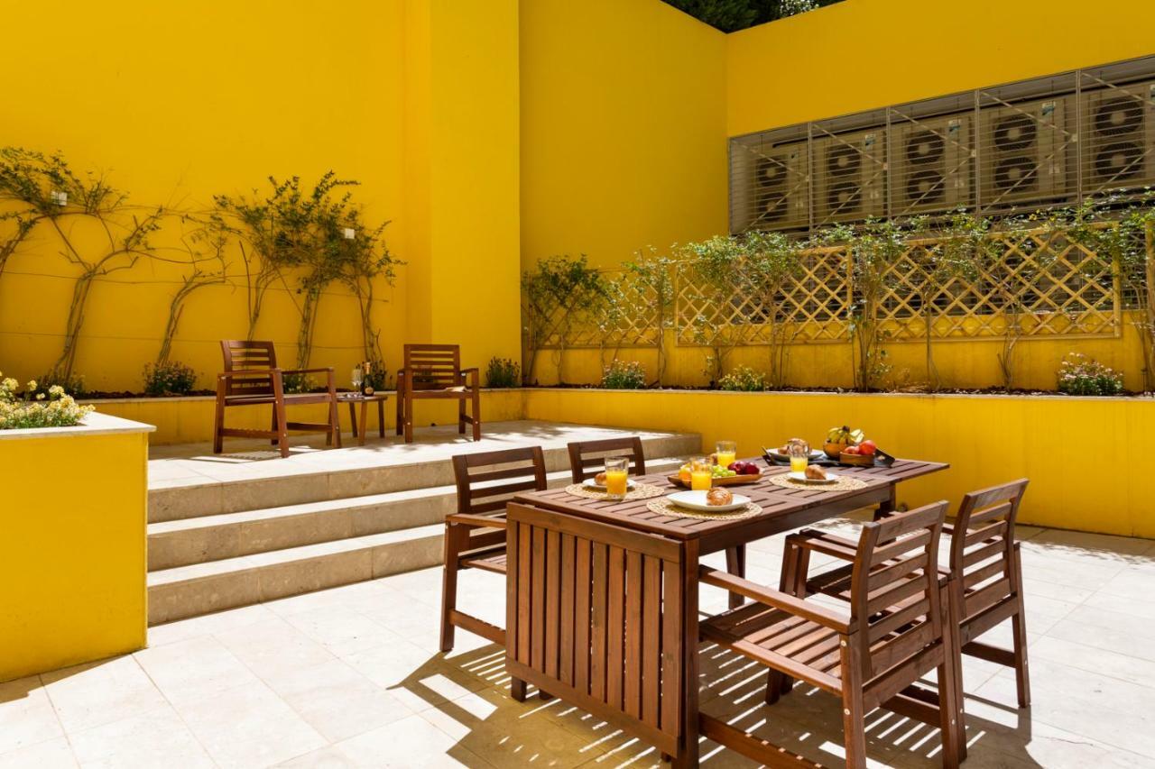 Altido Bright And Elegant 1Br Home With Workspace And Huge Terrace In Pena, Close By Viewpoint Lisboa Exterior foto