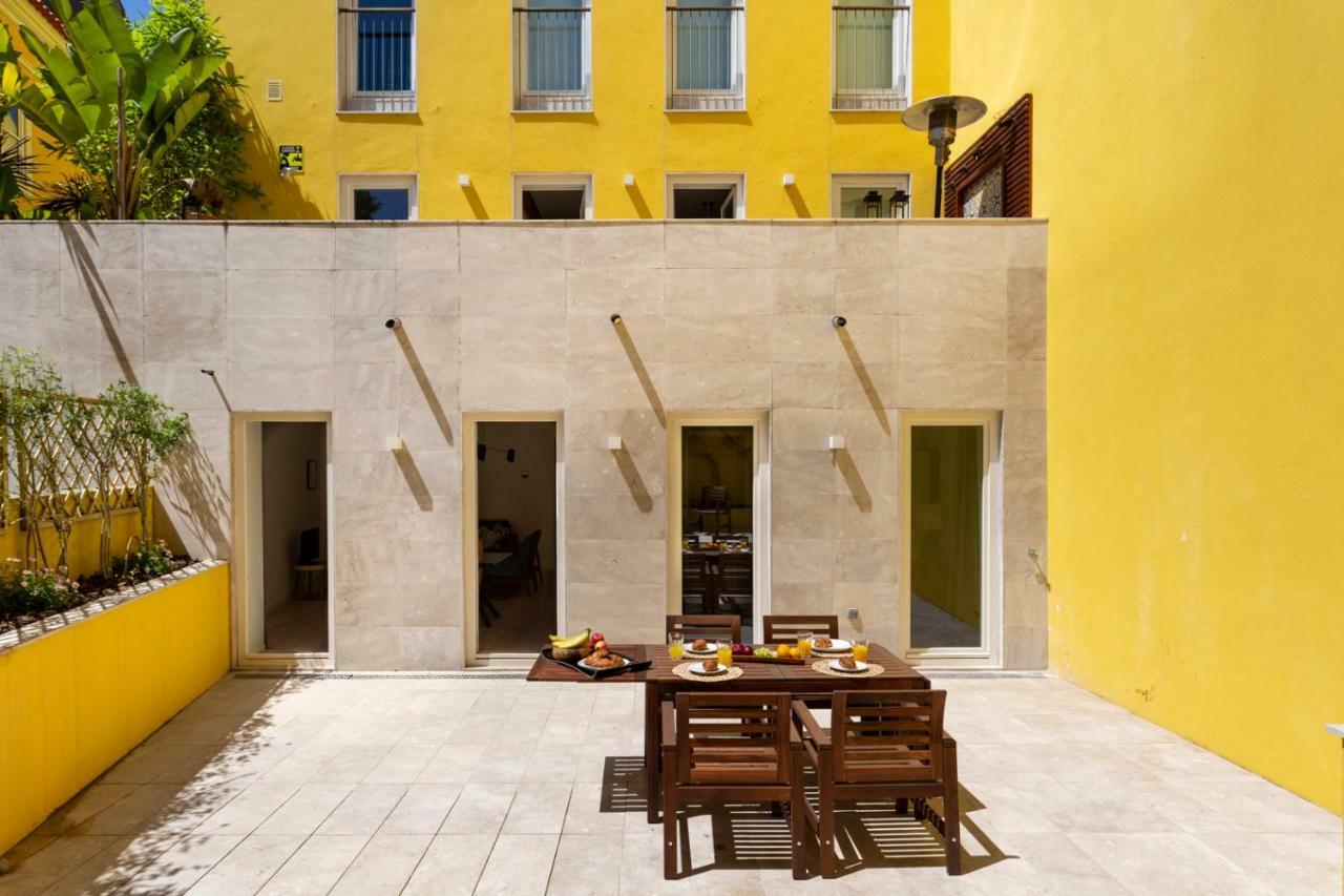 Altido Bright And Elegant 1Br Home With Workspace And Huge Terrace In Pena, Close By Viewpoint Lisboa Exterior foto