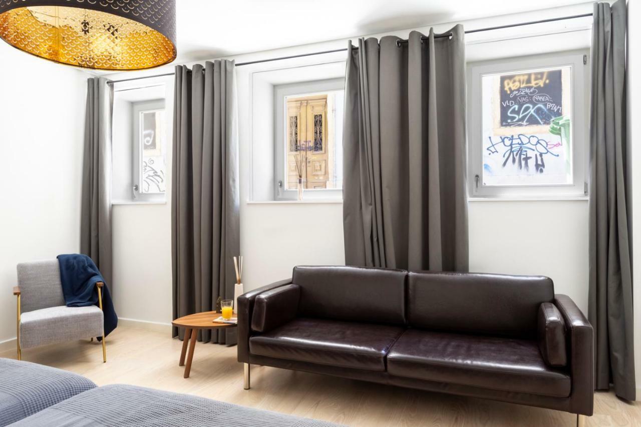 Altido Bright And Elegant 1Br Home With Workspace And Huge Terrace In Pena, Close By Viewpoint Lisboa Exterior foto