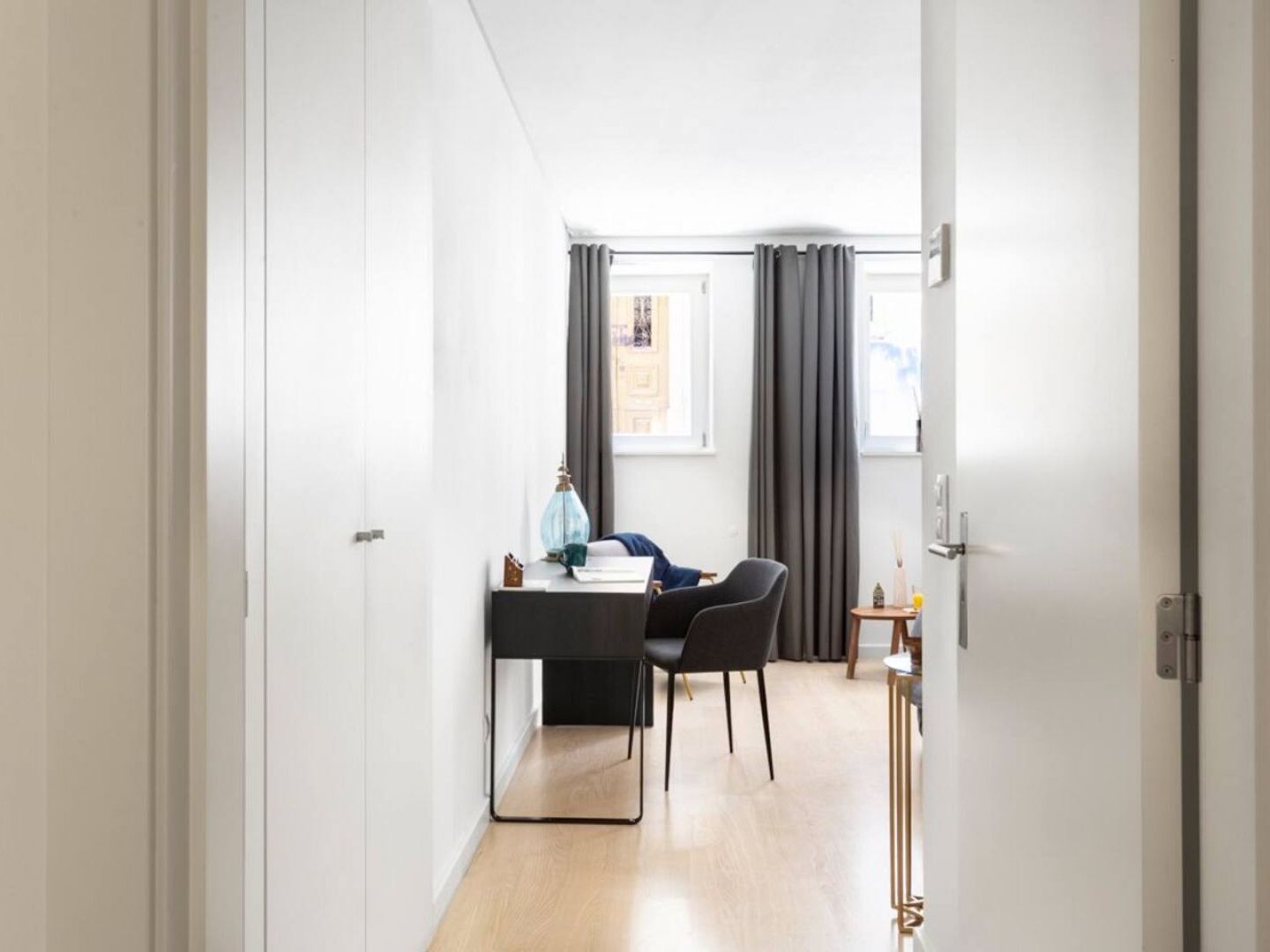 Altido Bright And Elegant 1Br Home With Workspace And Huge Terrace In Pena, Close By Viewpoint Lisboa Exterior foto